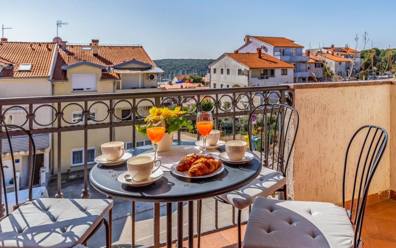 Apartment Green Pula, Family Friendly, Comfortable, Free Parking And Wifi Ngoại thất bức ảnh