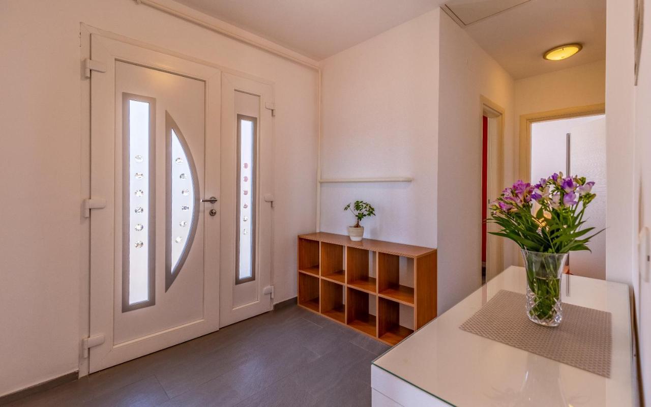 Apartment Green Pula, Family Friendly, Comfortable, Free Parking And Wifi Ngoại thất bức ảnh